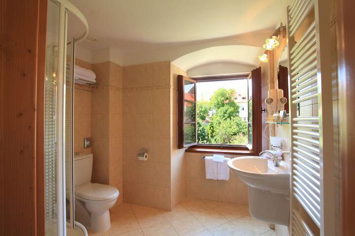Clean Restrooms