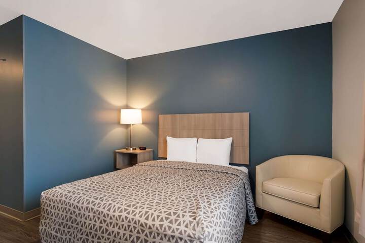 Room 9 of 41