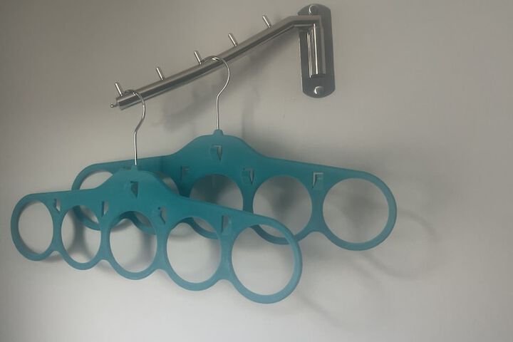 Room 6 of 13