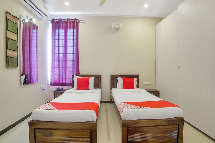 Room 17 of 24
