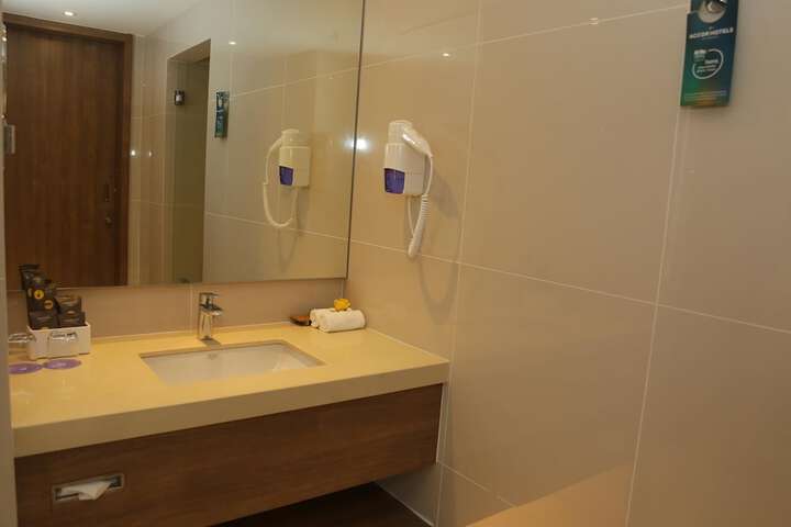 Room 20 of 58