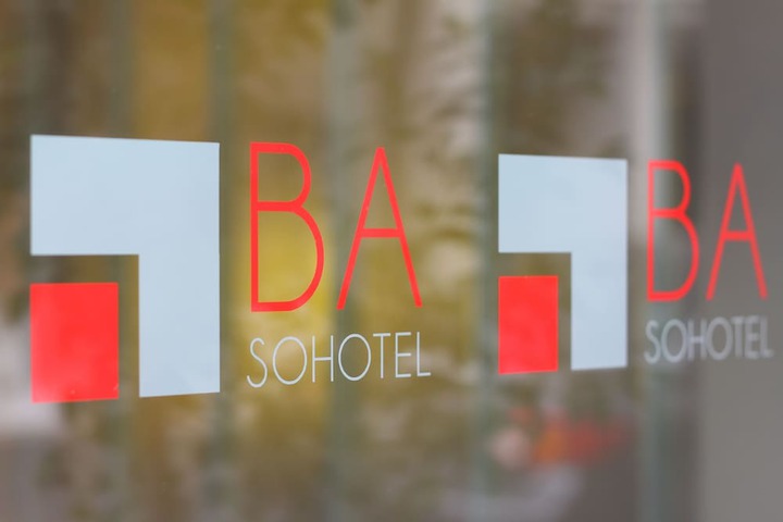 Hotel 32 of 36