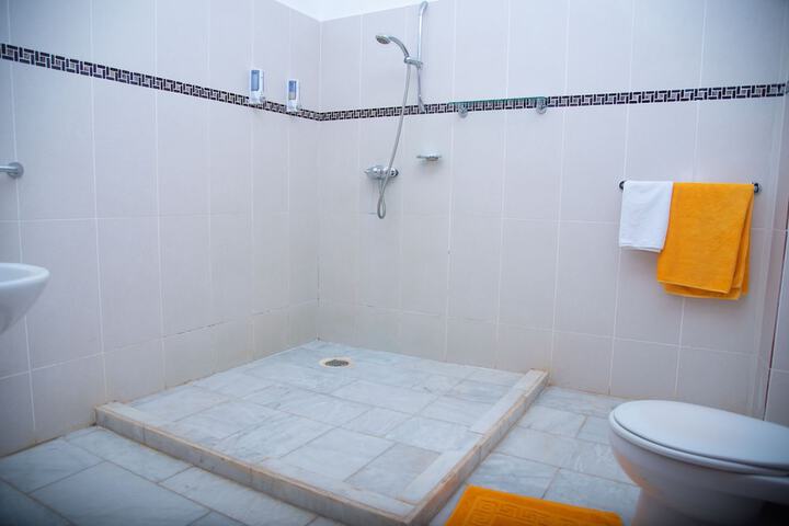 Room 48 of 95