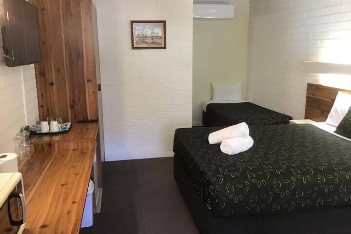 Room 34 of 53