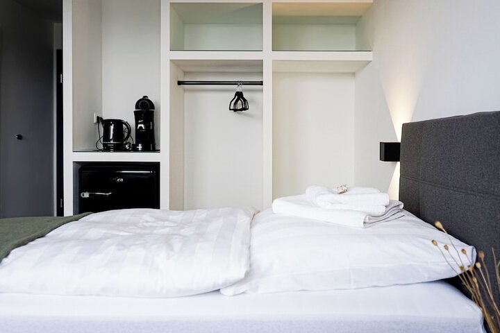 Room 63 of 179