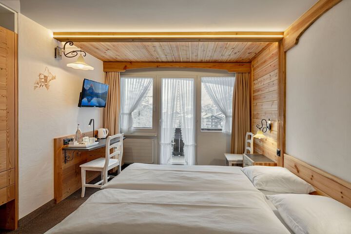 Room 11 of 55