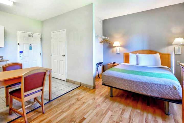 Room 5 of 26