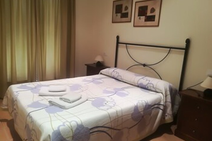 Room 9 of 10
