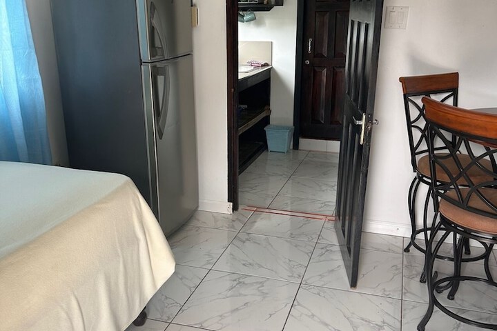 Room 52 of 105
