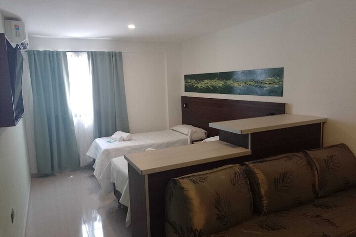Room 3 of 37