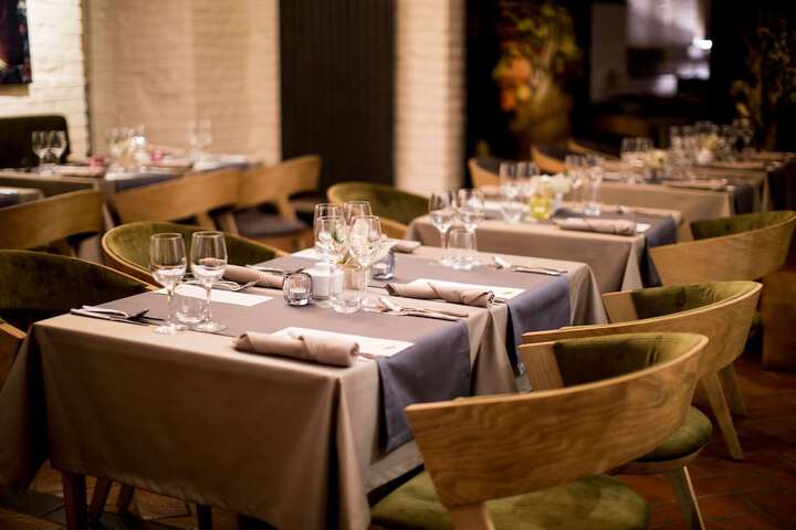 Dining 63 of 128