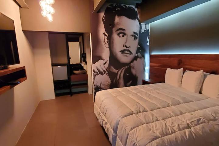 Room 10 of 45