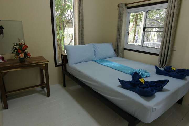 Room 10 of 43