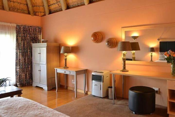 Room 43 of 391