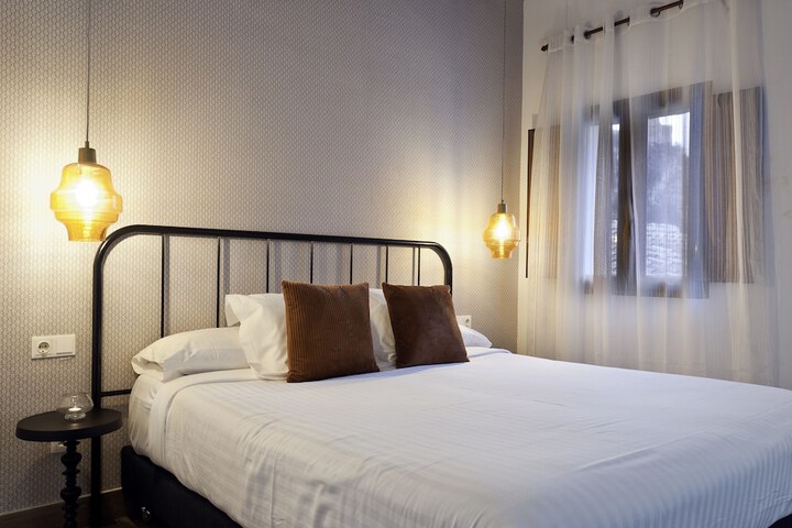 Room 16 of 72