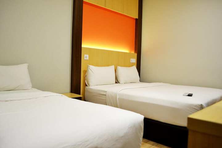 Room 10 of 44