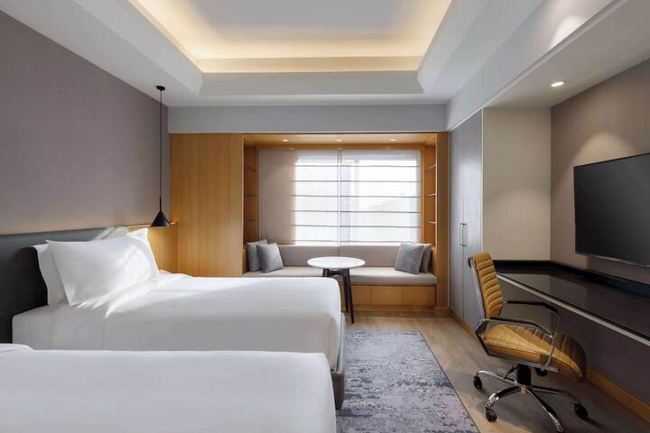 Room 43 of 133
