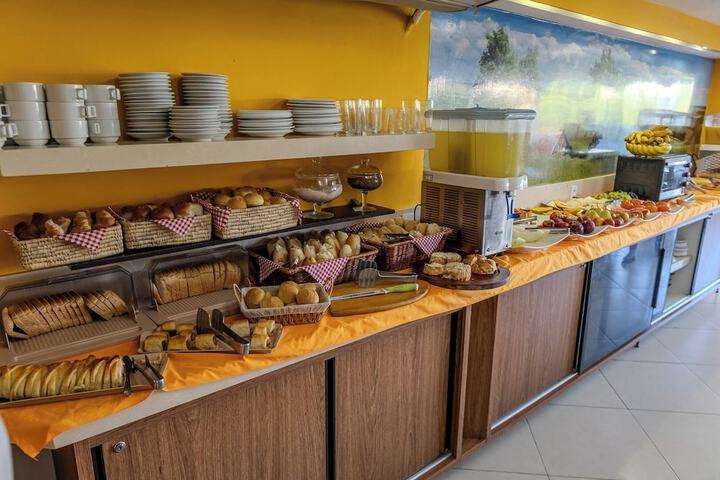 Breakfast/Coffee Service 79 of 127