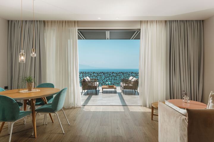 Glow Boutique Hotel & Suites
