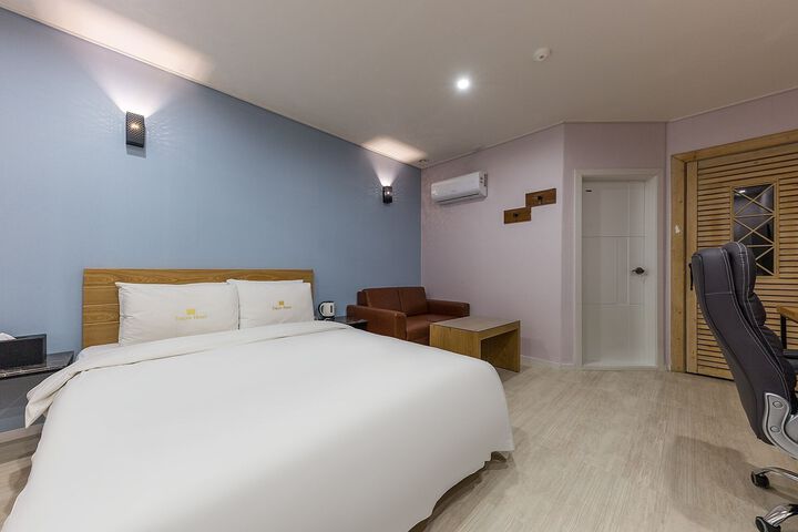 Room 19 of 63