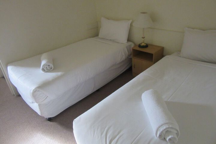 Room 6 of 89