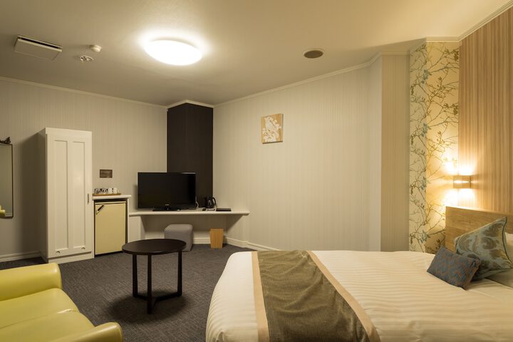 Room 28 of 127