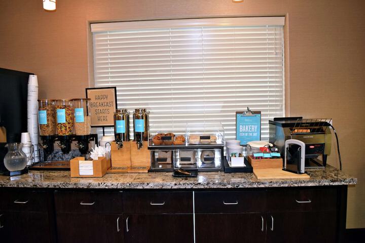 Breakfast/Coffee Service 16 of 29