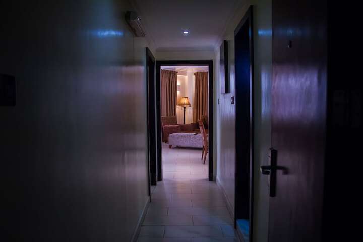 Room 27 of 115