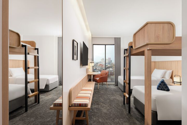 Room 22 of 51