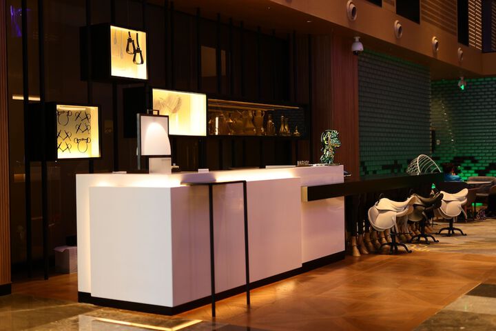 Hotel Interior 13 of 194