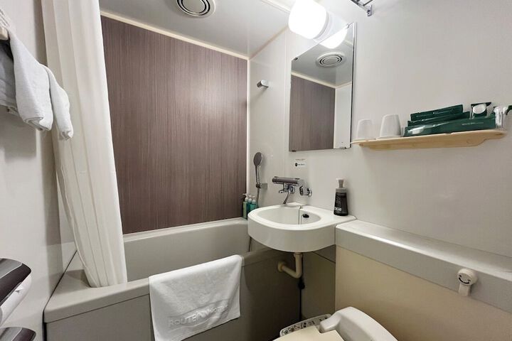 Room 15 of 31