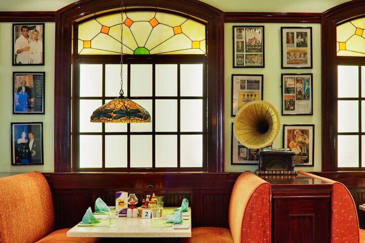 Dining 111 of 155