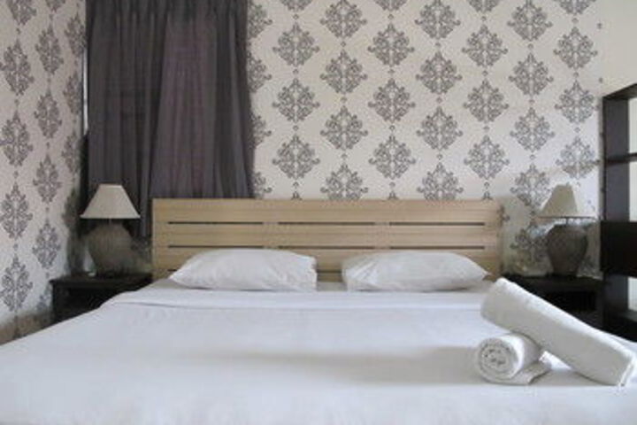 Room 10 of 21