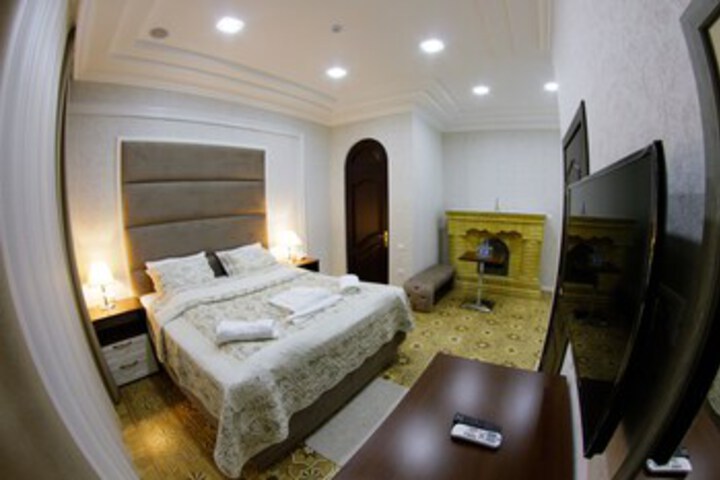 Room 20 of 29