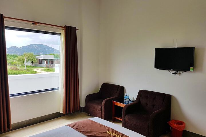 Room 6 of 36