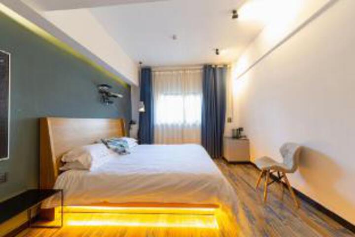 Room 22 of 23