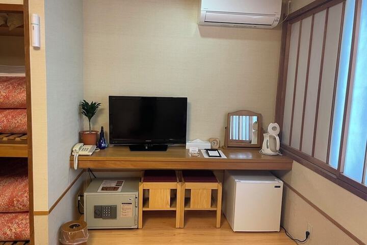Room 26 of 68