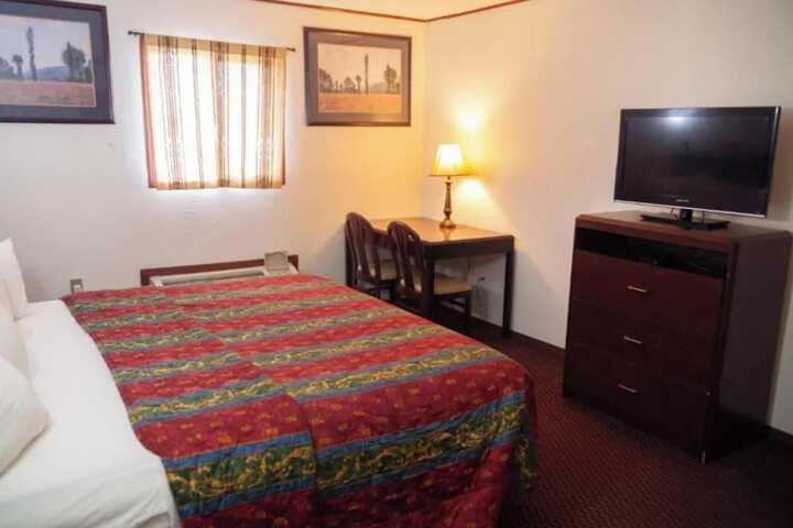 Room 3 of 44