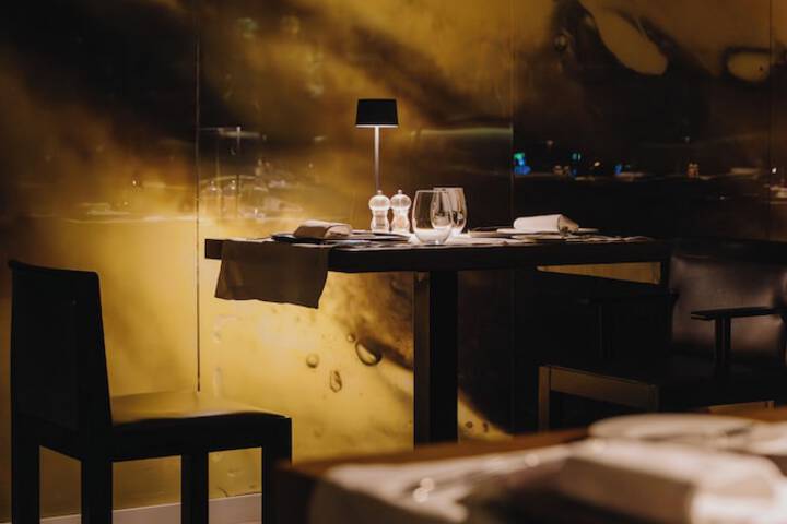 Dining 46 of 68