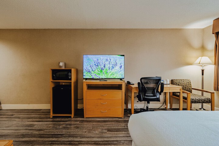 Room 28 of 68