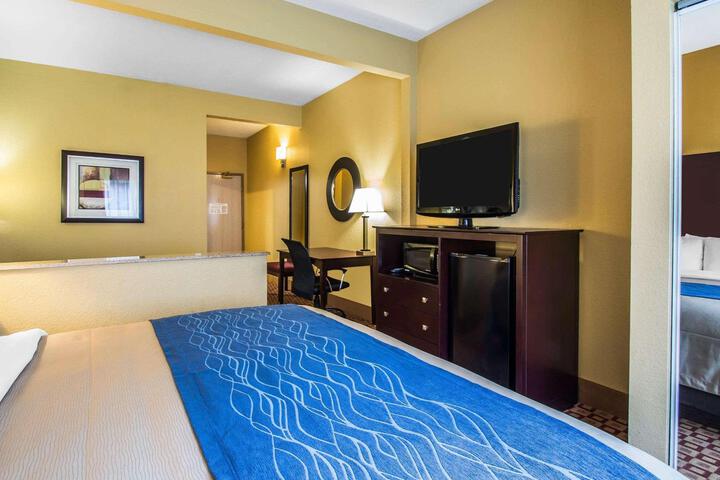 1 King Bed Mobility Accessible (6 of 14)