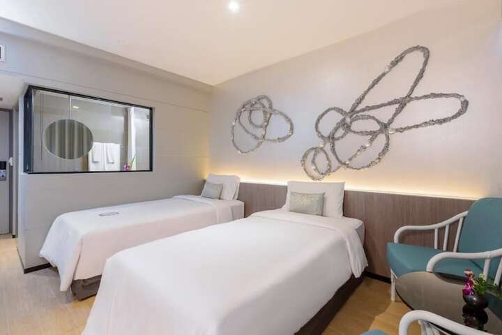 Room 19 of 70