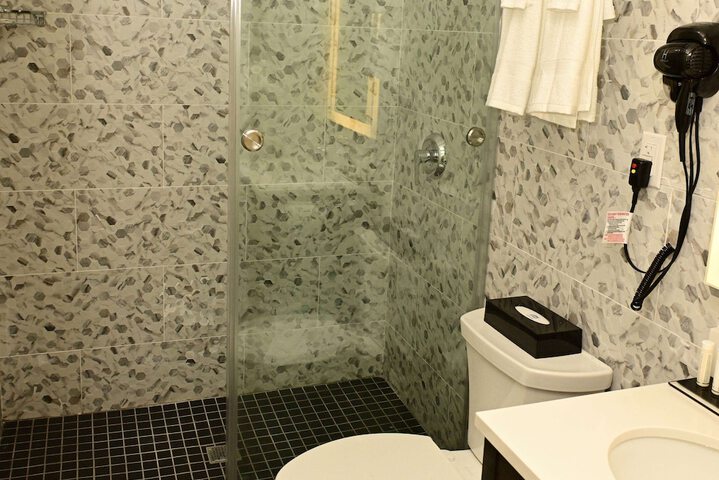Room 20 of 27