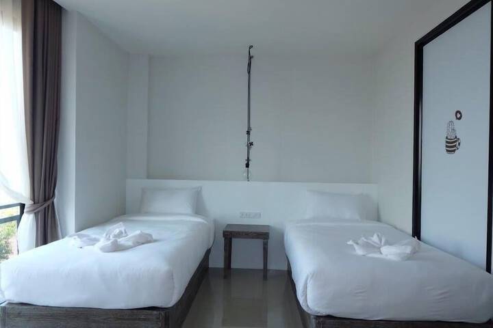Room 41 of 108