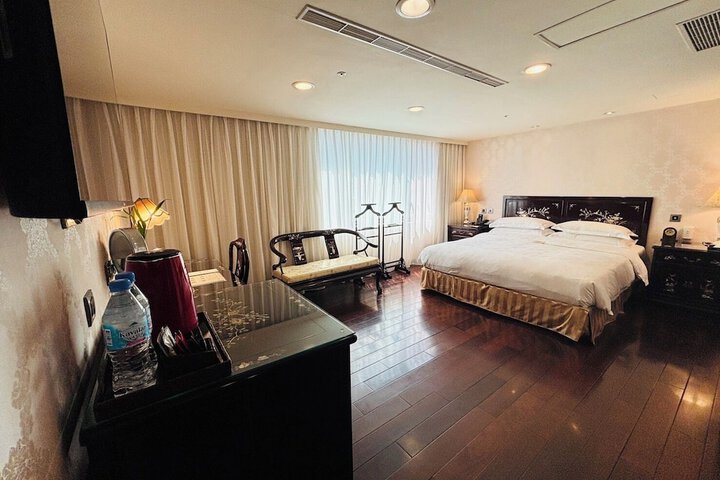 Room 95 of 216