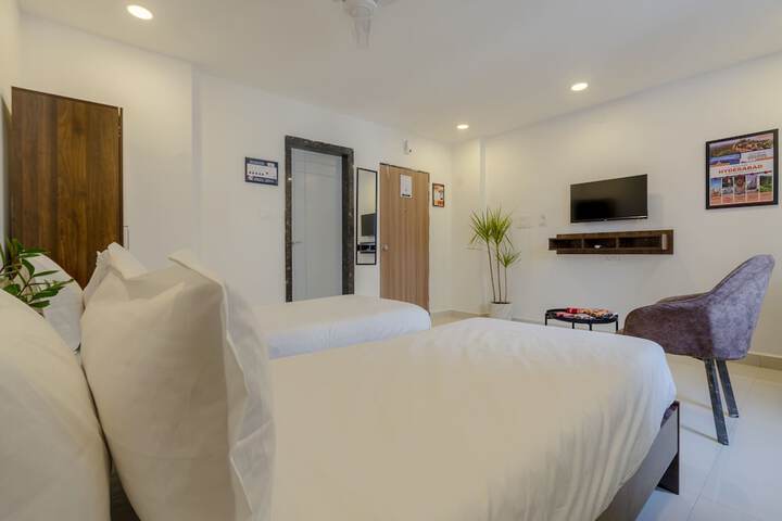 Room 9 of 41