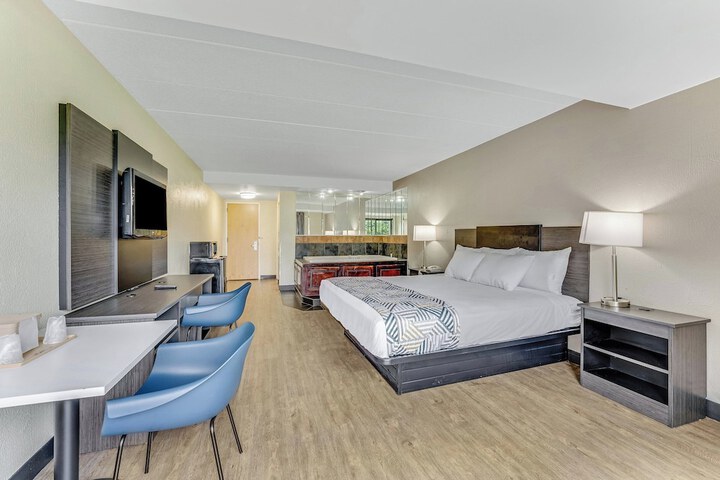 Room 19 of 27