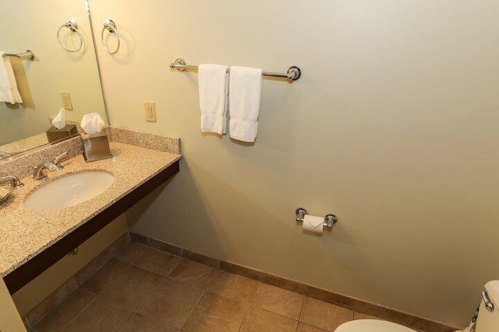 Room 93 of 126