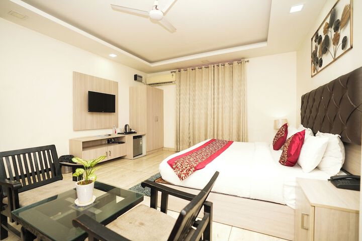 Room 12 of 45