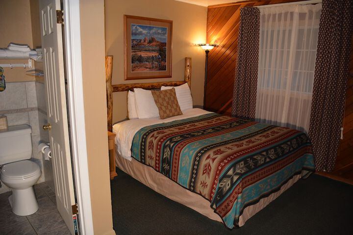 Room 26 of 96